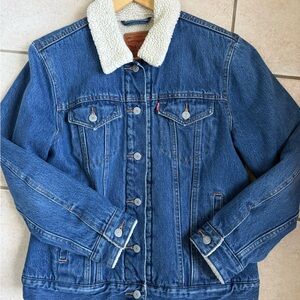 Levi's Classic Blue Denim Jacket with White Sherpa Collar